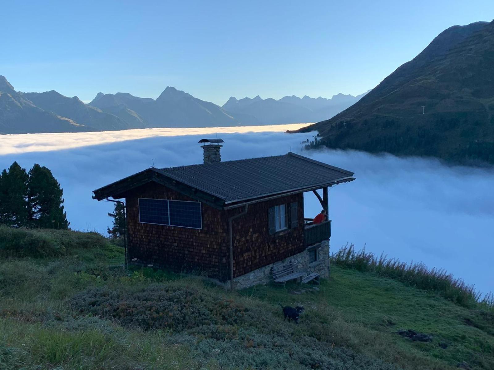 Haus Richard Falch - Inklusive Kostenloser Premium-Sommerkarte サンクト・アントン・アム・アールベルク エクステリア 写真