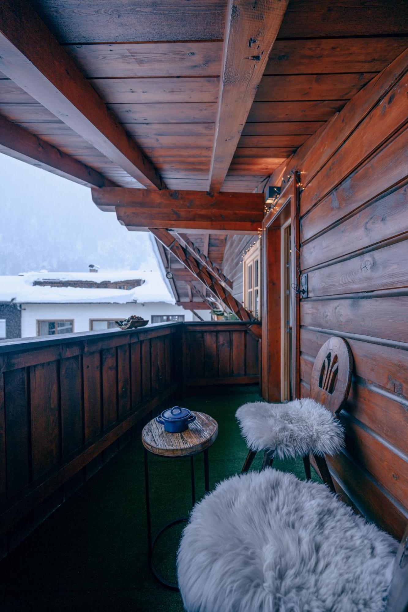 Haus Richard Falch - Inklusive Kostenloser Premium-Sommerkarte サンクト・アントン・アム・アールベルク エクステリア 写真